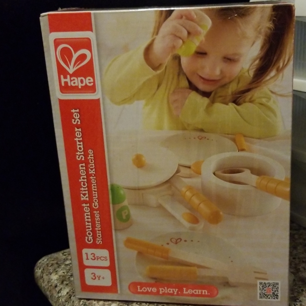 Hape Gourmet Kitchen Starter set